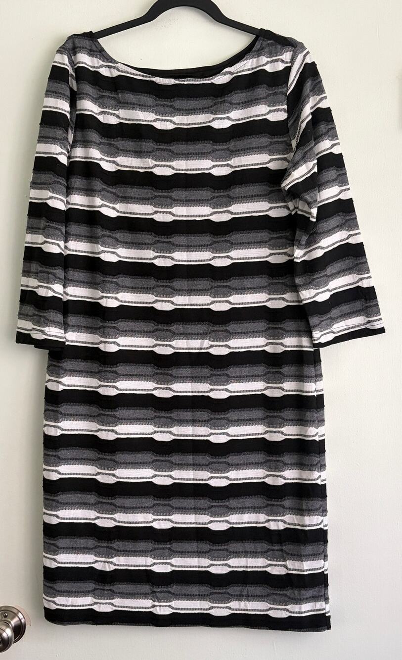 Sharagano Textured Knit Striped Sheath Dress Womens 14 Black Gray 3/4 Sleeve
